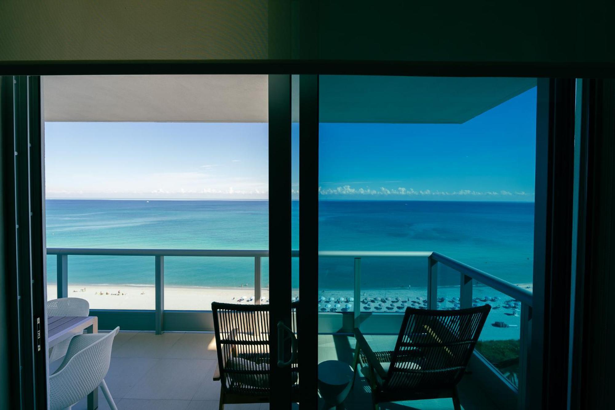 Monte Carlo Miami Beach Room photo
