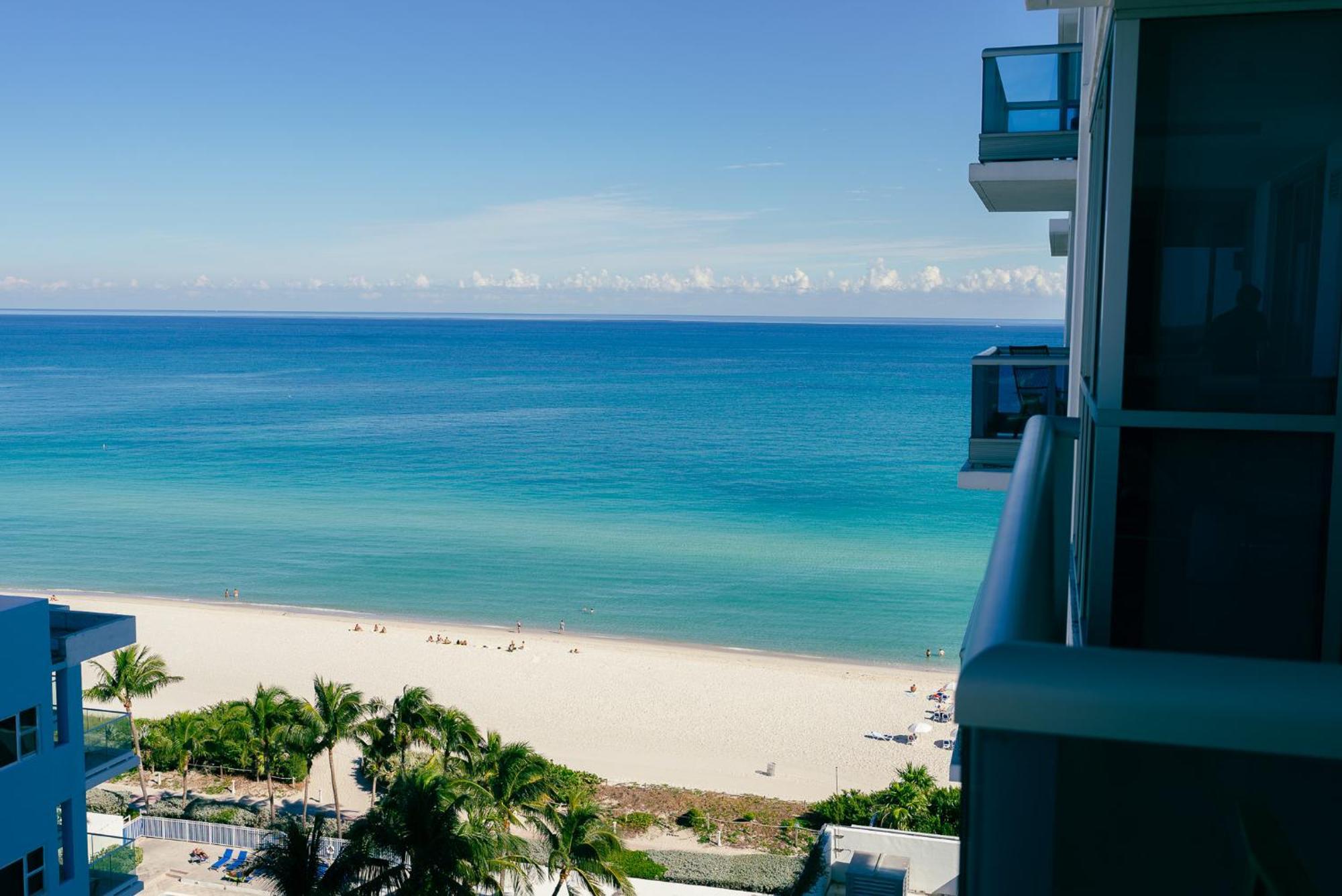 Monte Carlo Miami Beach Room photo